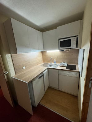 Private kitchen - Val Thorens - Ski in - 4 people with balcony (Les Belleville)