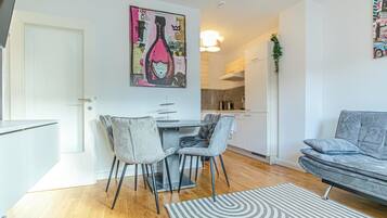 Basic Apartment | Exterior