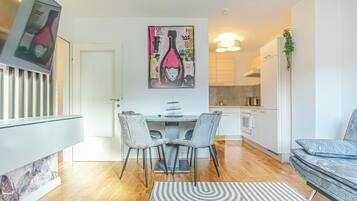 Apartamento básico | Sala de estar