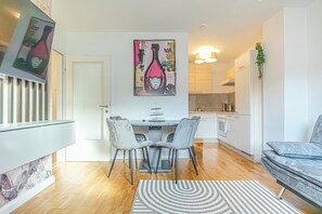 Căn hộ cơ bản | Phòng khách