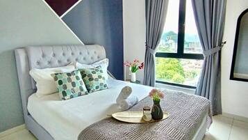 Free WiFi, bed sheets