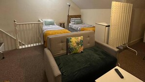 Unclassified image, 3 of 22, button - Southampton Serenity - 3 Bedroom Apartment (Southampton)