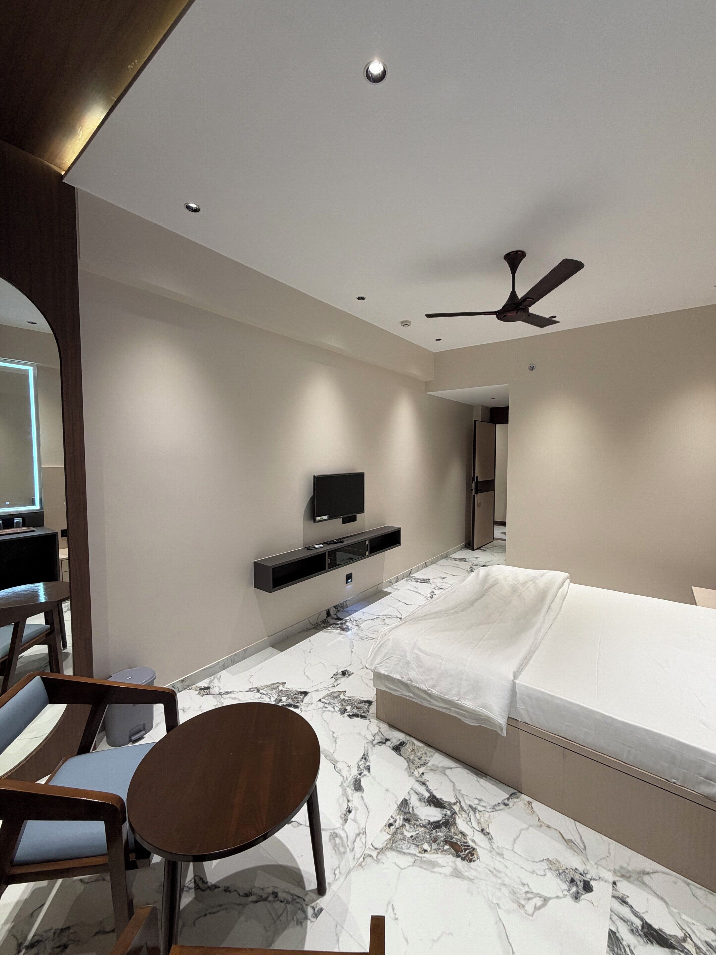 Single Room | Desk, free WiFi