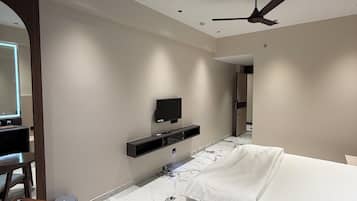 Single Room | Desk, free WiFi