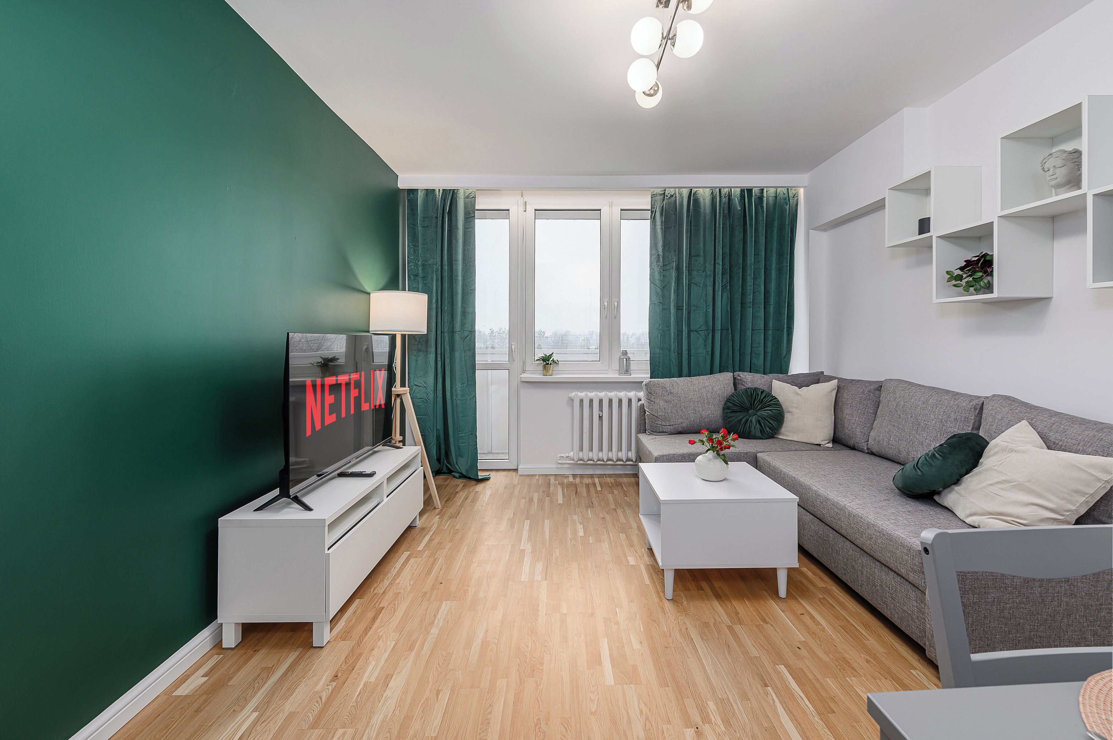 Comfort Apartment, Balcony, Courtyard View | Iron/ironing board, cribs/infant beds, free WiFi, bed sheets