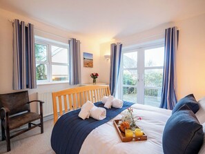 2 bedrooms, free WiFi, bed sheets - Cosy Hope Cove Cottage just 1 minute walk from the beach (Hope Cove, Kingsbridge)