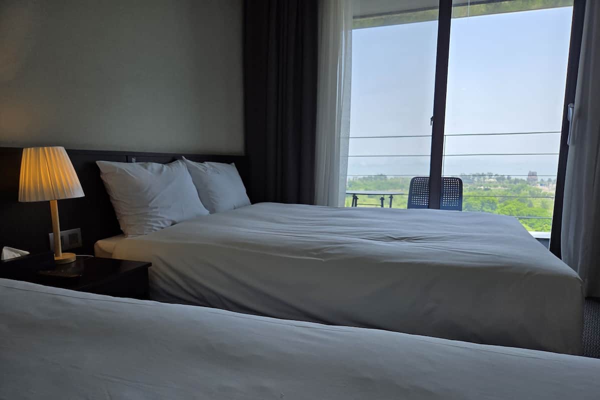 Family Room, Balcony, Sea View | Free WiFi