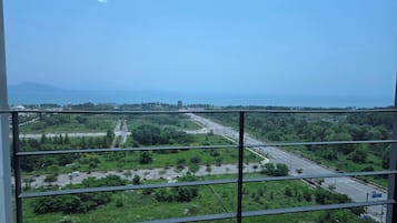 Perhehuone, parveke, merinäköala | Ilmainen Wi-Fi