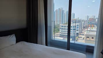 Familjerum - balkong - utsikt mot staden | Gratis wi-fi