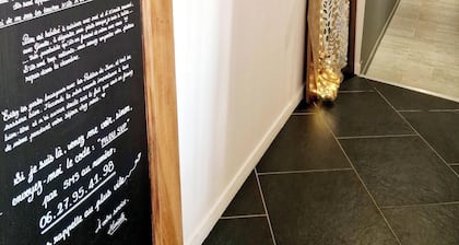 La Maison des Oiseaux - A room in the heart of the Loire castles.