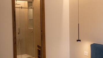 3 Schlafzimmer, Schreibtisch, Bügeleisen/Bügelbrett, kostenloses WLAN