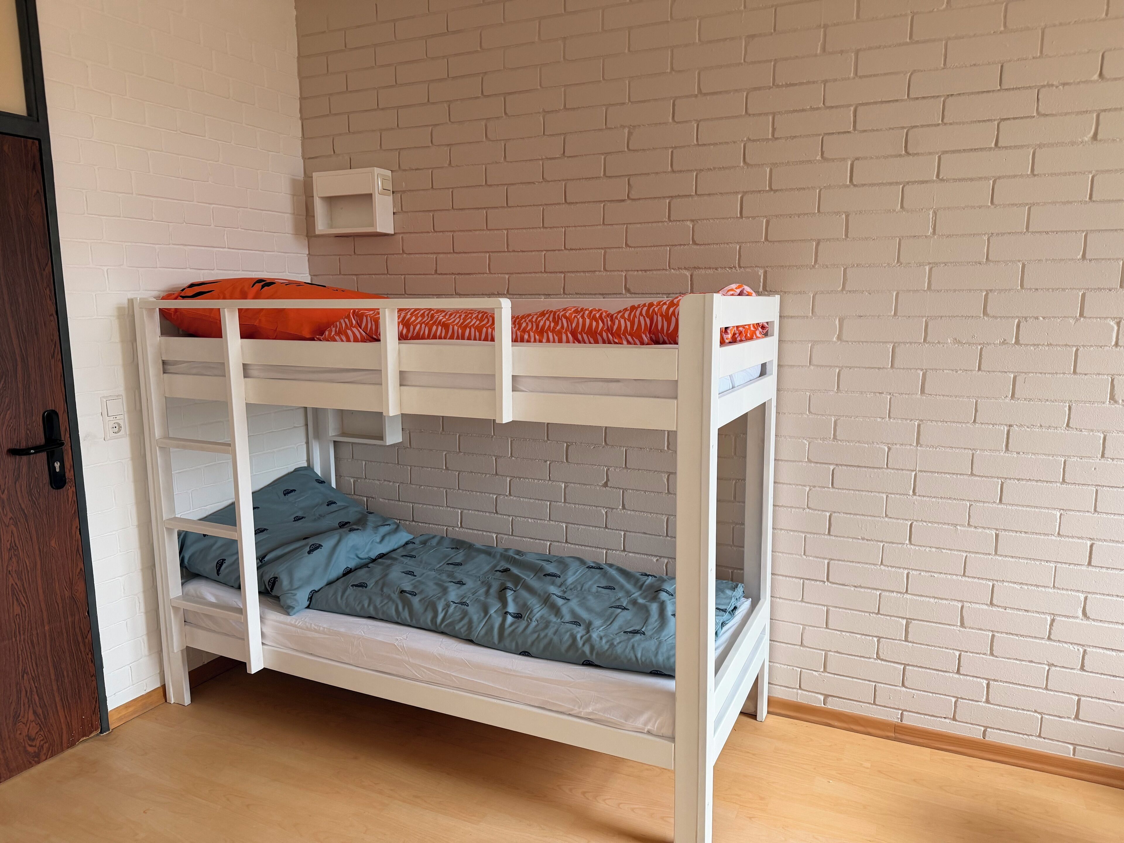 Wifi gratis y ropa de cama 