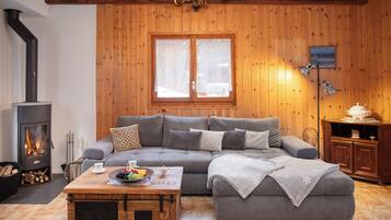 Télévision, cheminée