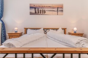 2 bedrooms, WiFi - 50196 Holiday home in Groden 5 - Cozy mid-terrace house with approx. 65 m² (Wittmund)