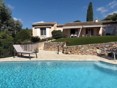 Dream villa with sea view and private pool in the gulf of Saint-Tropez