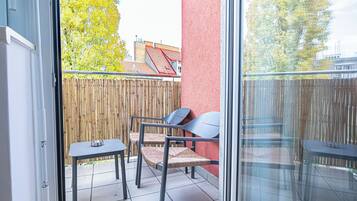 Basic Apartment | Balcony