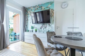 Apartamento básico | Sala de estar