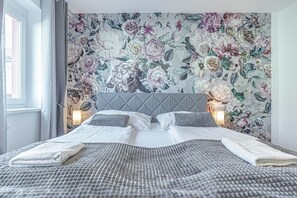 Basic Apartment | Iron/ironing board, free WiFi - Cozy 1BR 1LR Apartment Balcony City (Wien)