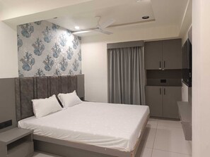 Double Room - hotel A-one (Gandhinagar)