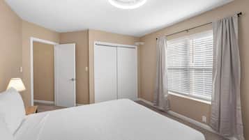 House, Multiple Beds, Kitchen, Garden View (Tusculum Hilltop Haven) | 3 bedrooms, individually decorated, individually furnished, desk