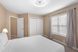 Maison, plusieurs lits, cuisine, vue jardin (Tusculum Hilltop Haven)