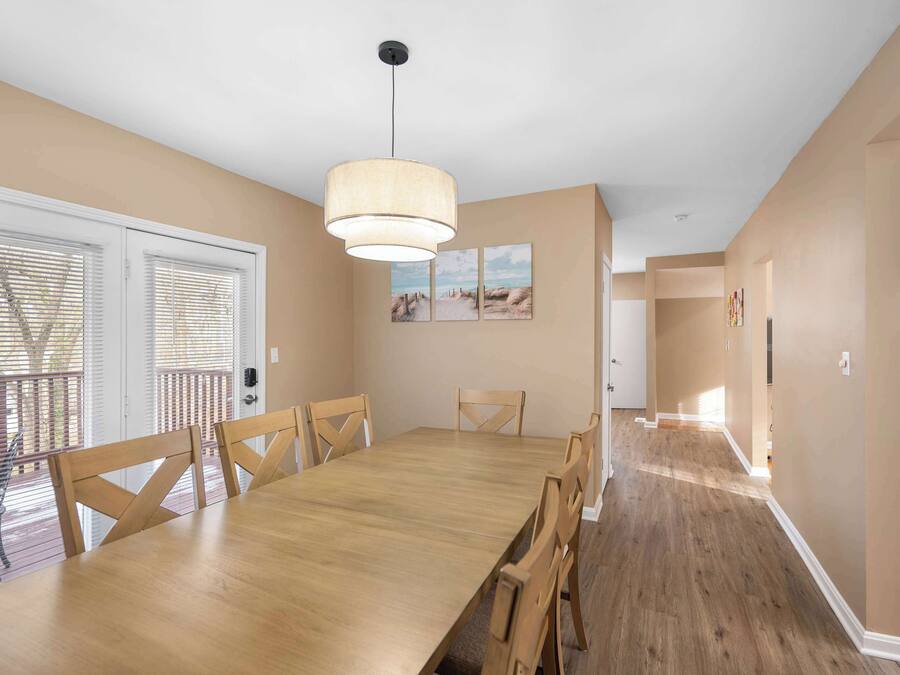 Hus, flere senger, kjøkken, hageutsikt (Tusculum Hilltop Haven) | Spiseområde