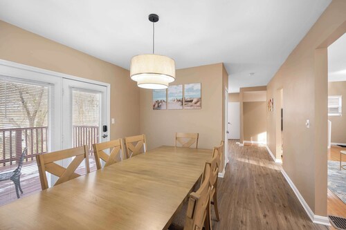 Tusculum Hilltop Haven  For 8