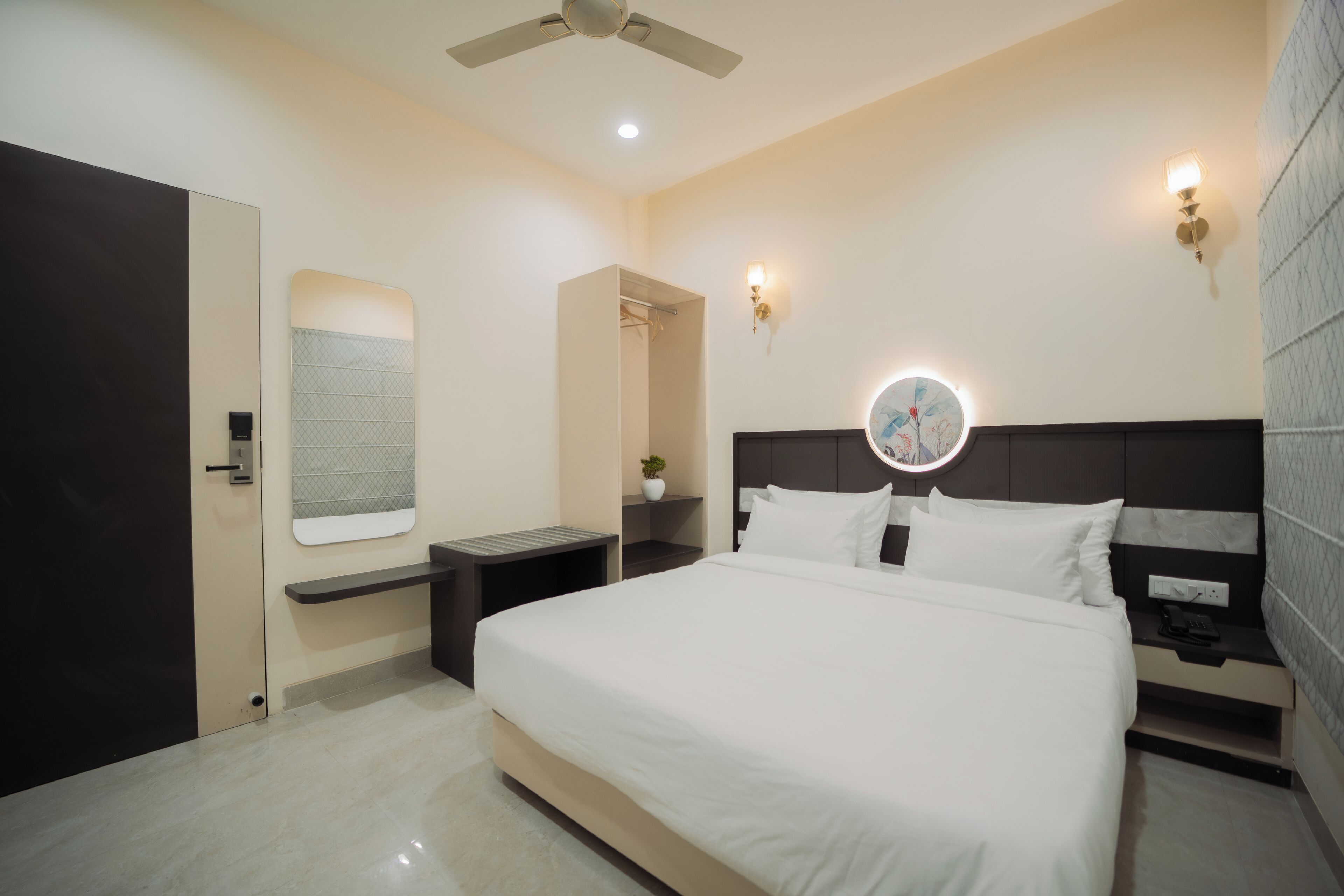 Soundproofing, iron/ironing board, free WiFi