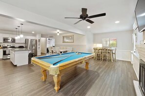 Comfort Quadruple Room, Garden View | Games room