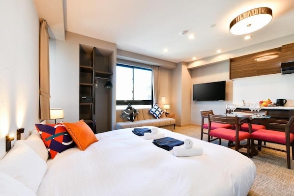 In-room safe, laptop workspace, iron/ironing board, free WiFi - ENT TERRACE AKIHABARA (Tokyo)