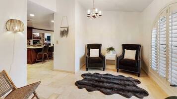 Comfort Quadruple Room | Interior