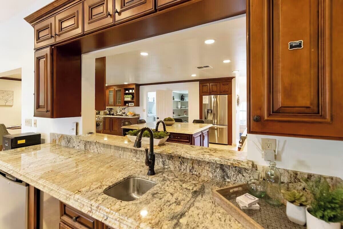 Comfort Quadruple Room | Private kitchen | Oven, stovetop, dishwasher, cookware/dishes/utensils