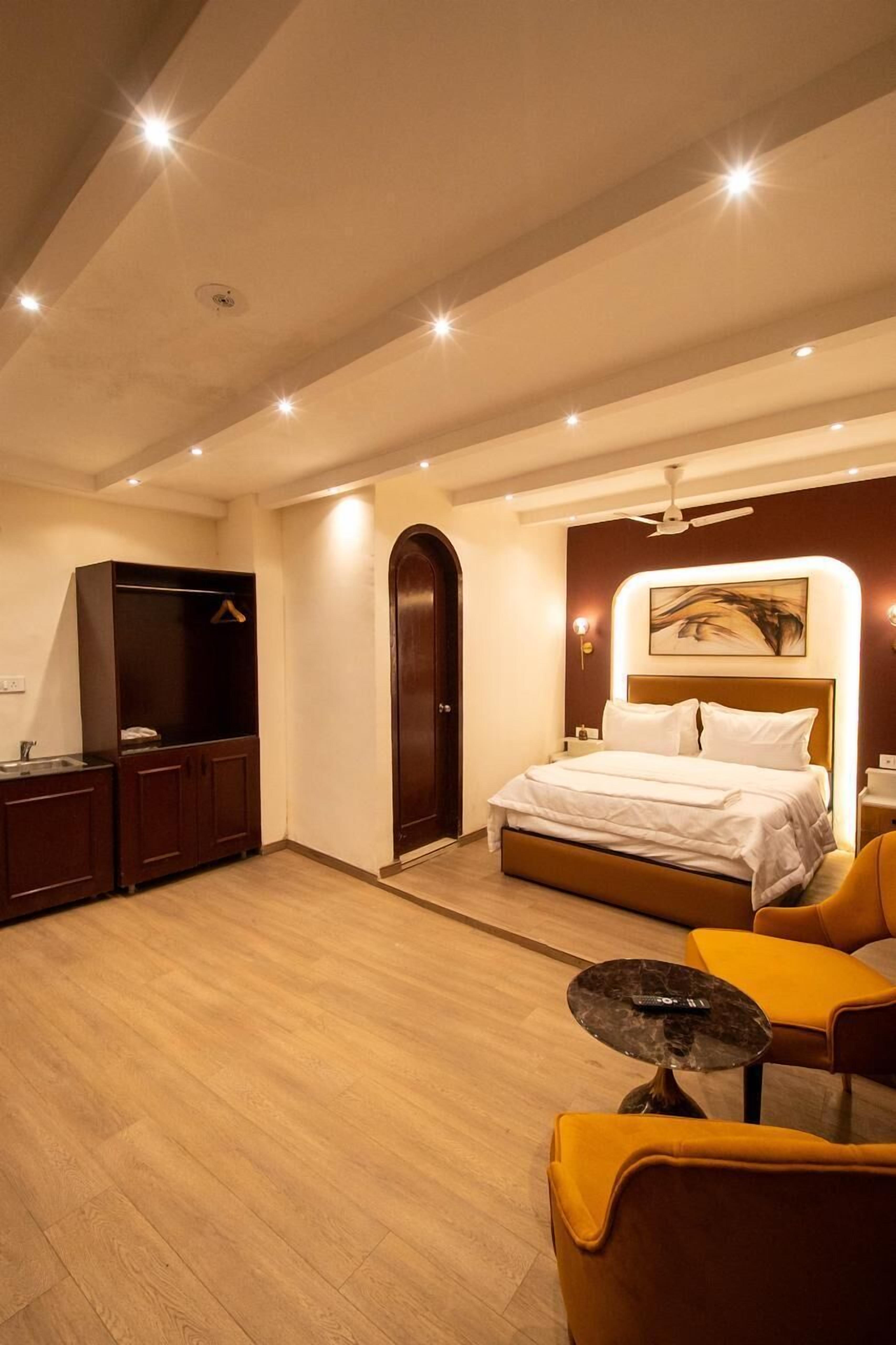 Deluxe Room, Lake View | Free WiFi