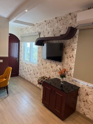 Deluxe Room - Casa Inali (New Delhi)