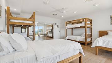 4 bedrooms, iron/ironing board, WiFi, bed sheets