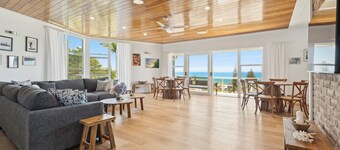 Sapphire House – Luna Blue Apartment