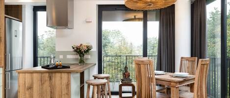 Suite junior, vistas al parque, en esquina | Zona de estar