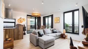 豪華套房, 2 間臥室, 山景 | 起居區