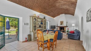 Dining - Jardim do Sul by Interhome (Fuseta)
