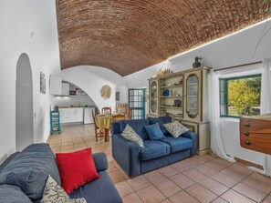 TV - Jardim do Sul by Interhome (Fuseta)