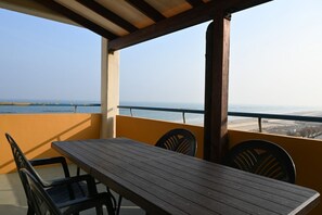 Outdoor dining - SE200 - Senigallia, three-room apartment facing the sea with a panoramic terrace (Senigallia)