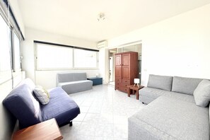 TV - SE200 - Senigallia, three-room apartment facing the sea with a panoramic terrace (Senigallia)