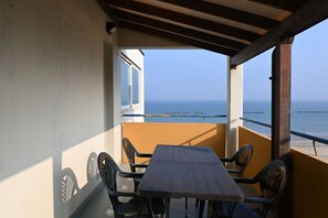 Outdoor dining - SE200 - Senigallia, three-room apartment facing the sea with a panoramic terrace (Senigallia)