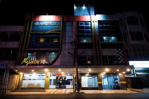 Front of property - Majestiq Hotel by TripleTree (Pekanbaru)