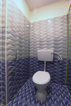 Standard Double Room | Bathroom - BLESSINGS SELECT PERIAMET (Chennai)