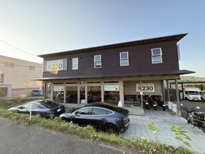 Exterior - R230 (Sapporo)