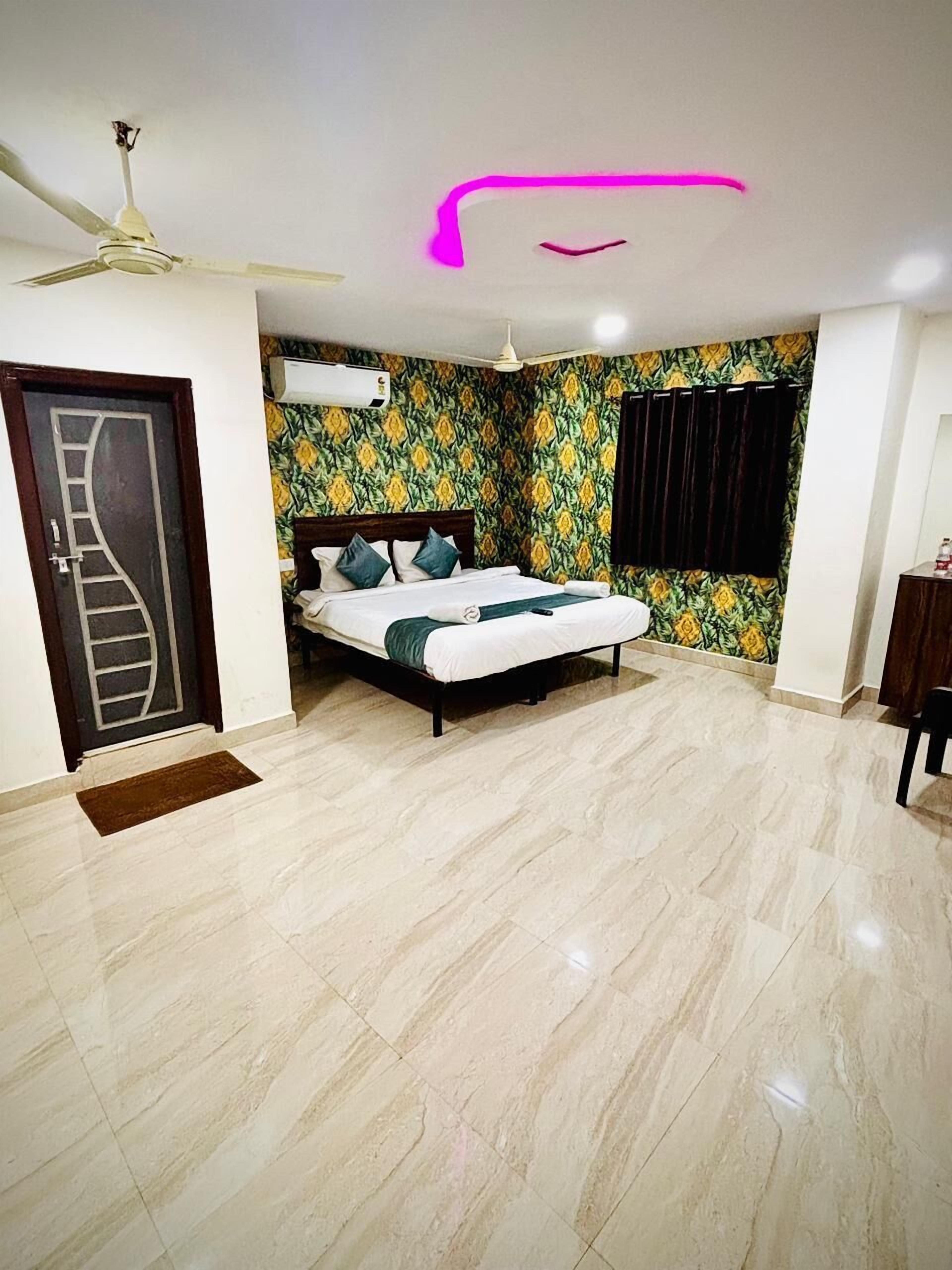 Espacio para trabajar con un portátil y wifi gratis