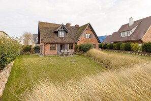Exterior - Exclusive vacation home Dünenhafer with sauna, sea view and direct proximity to the beach (List auf Sylt)