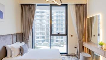 Luxury Apartment, Balcony, City View | Pemandangan dari bilik