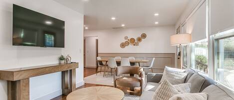 Smart-tv en een kantoor